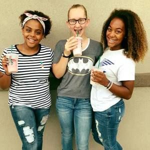 Meet your Posher, Lydia